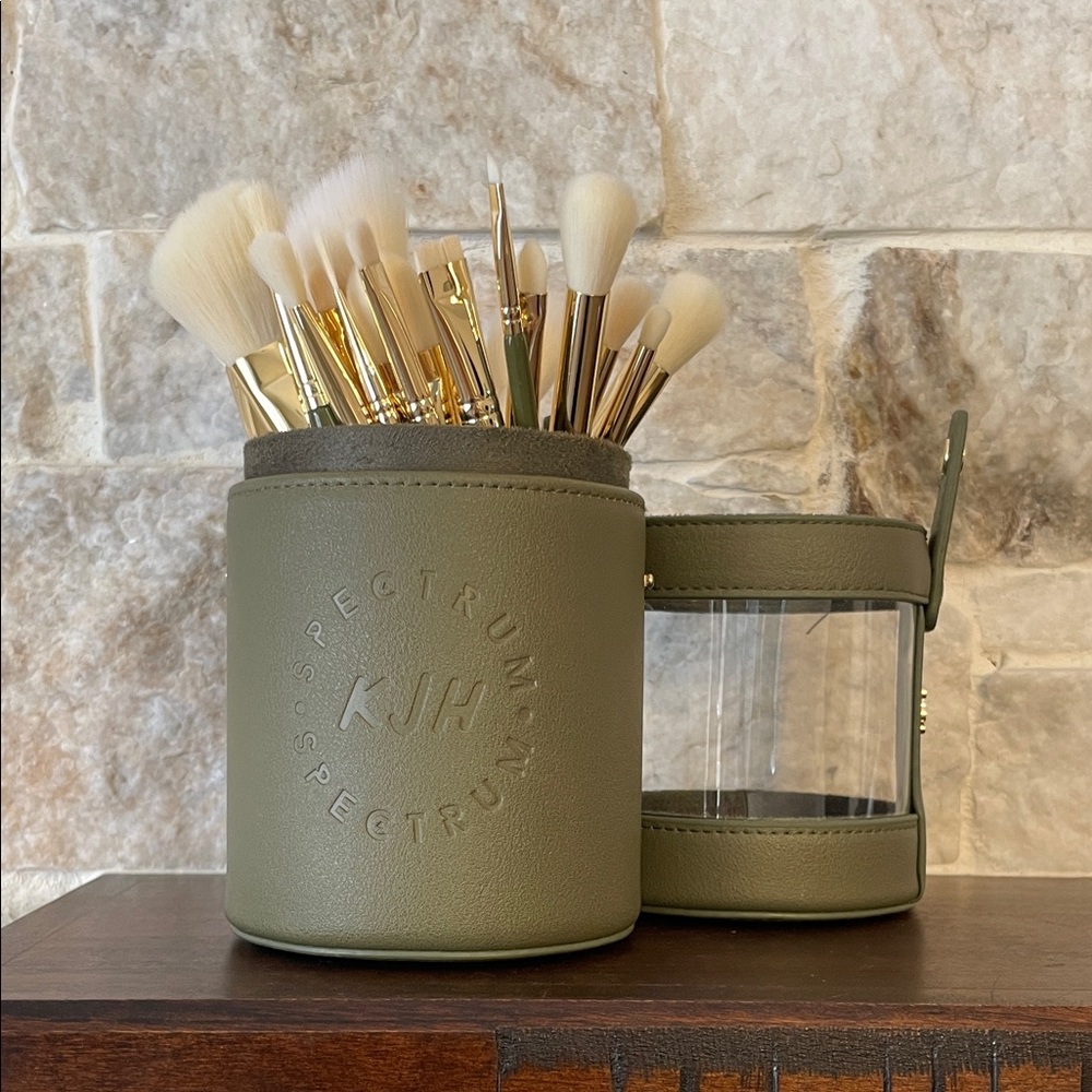 Spectrum X KJH 25 Piece Brush Set